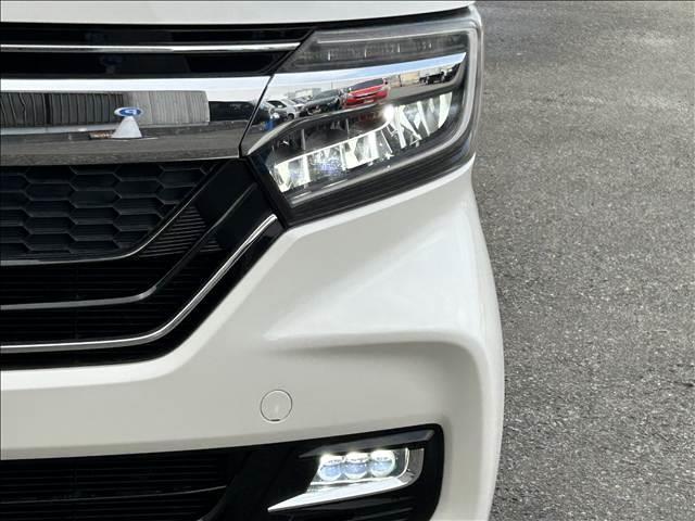 N-BOXカスタム カスタム G・Lターボ Honda SENSING(17枚目)
