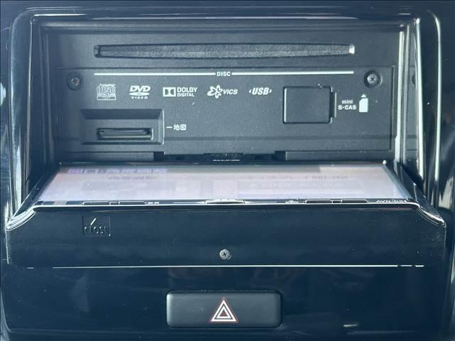 スペーシアカスタム XS 禁煙車 両側スライド片側電動ドア 社外ナビ CD DVD アイドリングストップ ETC ドライブレコーダー オートマチックハイビーム スマートキー 衝突軽減ブレーキ 横滑り防止装置 盗難防止装置(8枚目)