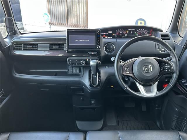 N-BOXカスタム G・Lターボホンダセンシング 禁煙車 両側電動スライドドア ホンダ純正ナビ Bluetooth CD DVD バックカメラ ETC クローズコントロール 純正アルミ スマートキー 衝突軽減ブレーキ 障害物センサー 横滑り防止装置(2枚目)