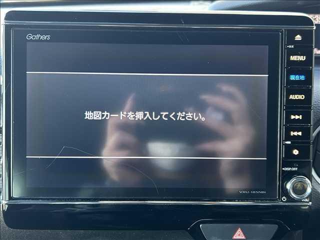 N-BOXカスタム G・Lターボホンダセンシング 禁煙車 両側電動スライドドア ホンダ純正ナビ Bluetooth CD DVD バックカメラ ETC クローズコントロール 純正アルミ スマートキー 衝突軽減ブレーキ 障害物センサー 横滑り防止装置(5枚目)