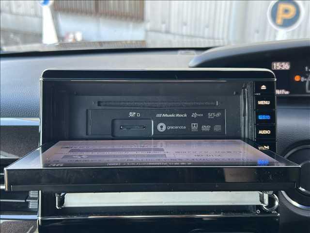 N-BOXカスタム G・Lターボホンダセンシング 禁煙車 両側電動スライドドア ホンダ純正ナビ Bluetooth CD DVD バックカメラ ETC クローズコントロール 純正アルミ スマートキー 衝突軽減ブレーキ 障害物センサー 横滑り防止装置(7枚目)