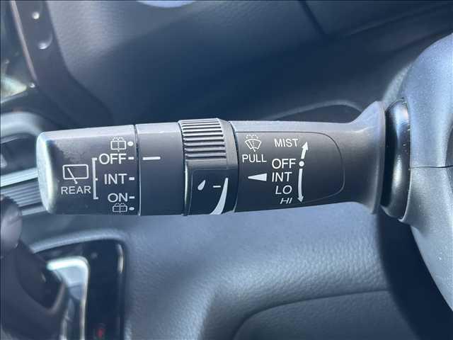 N-BOXカスタム G・Lターボホンダセンシング 禁煙車 両側電動スライドドア ホンダ純正ナビ Bluetooth CD DVD バックカメラ ETC クローズコントロール 純正アルミ スマートキー 衝突軽減ブレーキ 障害物センサー 横滑り防止装置(11枚目)