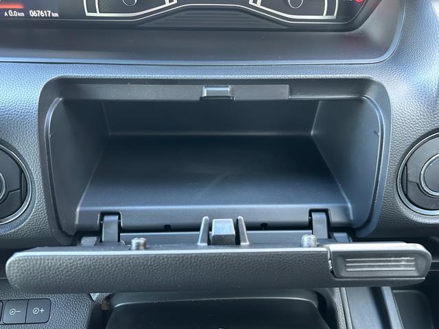 N-BOXカスタム G・Lターボホンダセンシング 禁煙車 両側電動スライドドア ホンダ純正ナビ Bluetooth CD DVD バックカメラ ETC クローズコントロール 純正アルミ スマートキー 衝突軽減ブレーキ 障害物センサー 横滑り防止装置(41枚目)