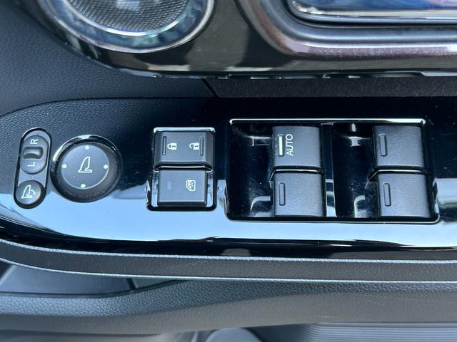 N-BOXカスタム G・Lターボホンダセンシング 禁煙車 両側電動スライドドア ホンダ純正ナビ Bluetooth CD DVD バックカメラ ETC クローズコントロール 純正アルミ スマートキー 衝突軽減ブレーキ 障害物センサー 横滑り防止装置(46枚目)