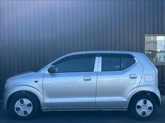 アルト Ｌ　純正カーオーディオ　ＣＤ　ミュージックプレイヤー接続可　シートヒーター　アイドリングストップ　キーレス　横滑り防止装置　アクセル踏み間違い防止装置　盗難防止装置　パワーステアリング　パワーウィンドウ（13枚目）