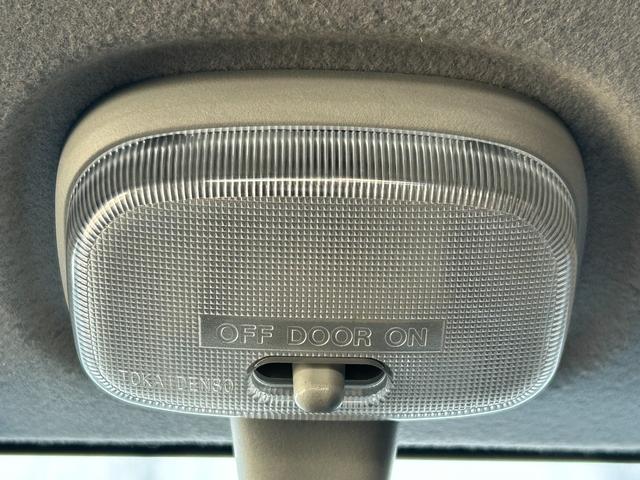 アルト Ｌ　純正カーオーディオ　ＣＤ　ミュージックプレイヤー接続可　シートヒーター　アイドリングストップ　キーレス　横滑り防止装置　アクセル踏み間違い防止装置　盗難防止装置　パワーステアリング　パワーウィンドウ（23枚目）