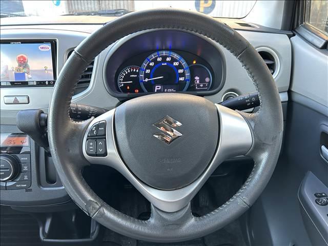 ワゴンR FZ 禁煙車 社外ナビ CD DVD アイドリングストップ シートヒーター 純正アルミ スマートキー 衝突軽減ブレーキ 横滑り防止装置 盗難防止装置 パワーステアリング パワーウィンドウ オートエアコン(11枚目)