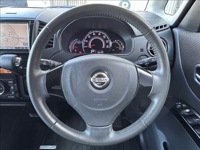 ルークス ハイウェイスターターボアーバンセレクションリミテッド　禁煙車　両側電動スライドドア　日産純正ＨＤＤナビ　Ｂｌｕｅｔｏｏｔｈ　ＣＤ　ＤＶＤ　　ミュージックサーバー　オートマチックハイビーム　純正アルミ　スマートキー　横滑り防止装置　盗難防止装置（11枚目）