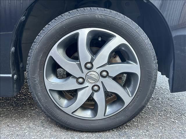 ルークス ハイウェイスターターボアーバンセレクションリミテッド　禁煙車　両側電動スライドドア　日産純正ＨＤＤナビ　Ｂｌｕｅｔｏｏｔｈ　ＣＤ　ＤＶＤ　　ミュージックサーバー　オートマチックハイビーム　純正アルミ　スマートキー　横滑り防止装置　盗難防止装置（20枚目）