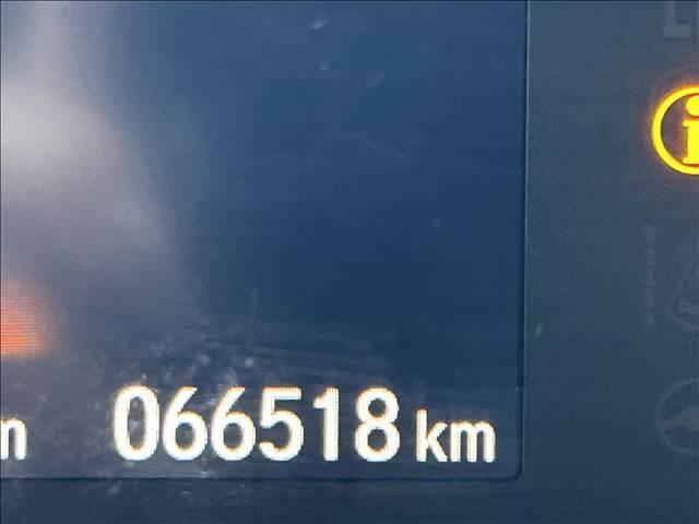 Ｎ－ＢＯＸ Ｇホンダセンシング　禁煙車　両側スライドドア　ホンダ純正ナビ　Ｂｌｕｅｔｏｏｔｈ　ＣＤ　バックカメラ　ＥＴＣ　クローズコントロール　スマートキー　衝突軽減ブレーキ　横滑り防止装置　障害物センサー　盗難防止装置（4枚目）