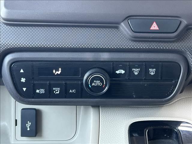 Ｎ－ＢＯＸ Ｇホンダセンシング　禁煙車　両側スライドドア　ホンダ純正ナビ　Ｂｌｕｅｔｏｏｔｈ　ＣＤ　バックカメラ　ＥＴＣ　クローズコントロール　スマートキー　衝突軽減ブレーキ　横滑り防止装置　障害物センサー　盗難防止装置（12枚目）