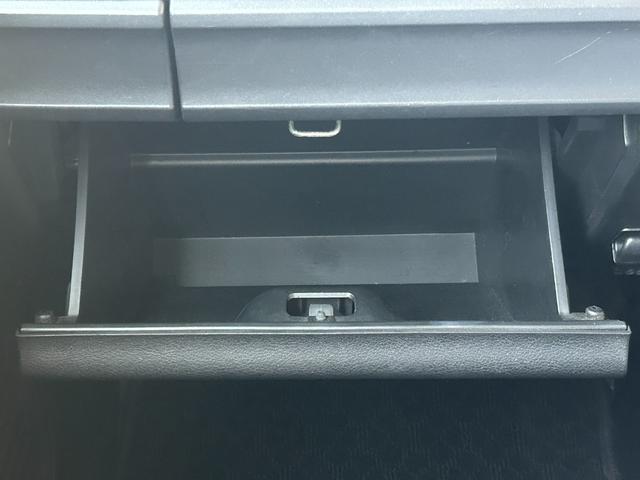 スペーシア ハイブリッドＧ　禁煙車　社外ナビ　Ｂｌｕｅｔｏｏｔｈ　ＣＤ　バックカメラ　全周囲カメラ　アイドリングストップ　ドライブレコーダー　社外アルミ　スマートキー　衝突軽減ブレーキ　横滑り防止装置　障害物センサー（47枚目）