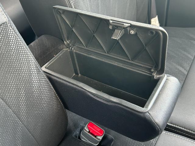 タント カスタムＸ　トップエディションＳＡＩＩ　禁煙車　両側スライド片側電動ドア　社外ナビ　Ｂｌｕｅｔｏｏｔｈ　ＣＤ　ＤＶＤ　バックカメラ　ＥＴＣ　アイドリングストップ　ドライブレコーダー　スマートキー　衝突軽減ブレーキ　障害物センサー（42枚目）