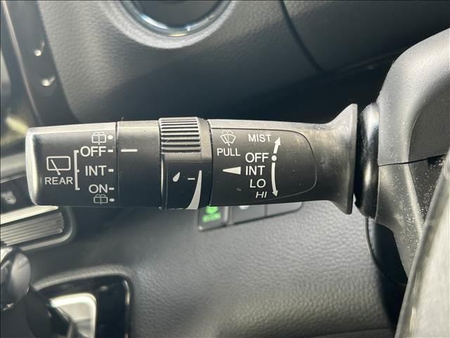 Ｎ－ＢＯＸカスタム Ｇ・Ｌホンダセンシング　禁煙車　両側スライド片側電動ドア　社外ナビ　Ｂｌｕｅｔｏｏｔｈ　ＣＤ　ＤＶＤ　バックカメラ　ＥＴＣ　クルーズコントロール　純正アルミ　衝突軽減ブレーキ　横滑り防止装置　障害物センサー　盗難防止装置（14枚目）