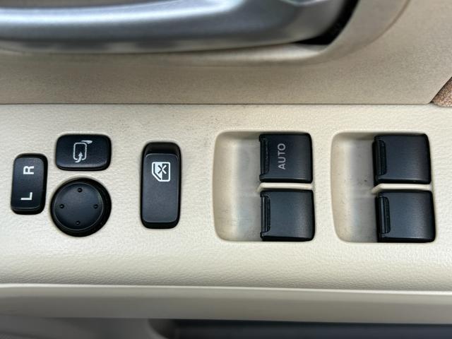 モコ Ｅ　禁煙車　純正カーオーディオ　ＣＤ　ＥＴＣ　スマートキー　運転席エアバック　助手席エアバック　横滑り防止装置　盗難防止装置　パワーステアリング　パワーウィンドウ　オートエアコン　クーラー（39枚目）