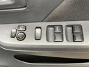FX 禁煙車 安全装置 横滑り防止装置 盗難防止装置 CDプレーヤー ミュージックプレイヤー接続可 アイドリングストップ シートヒーター パワーステアリング キーレス(36枚目)