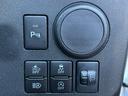 Ｌ　ＳＡＩＩＩ　禁煙車　ダイハツ純正ナビ　Ｂｌｕｅｔｏｏｔｈ　ＣＤ　ＤＶＤ　バックカメラ　ＥＴＣ　アイドリングストップ　オートマチックハイビーム　キーレス　衝突軽減ブレーキ　横滑り防止装置　障害物センサー（32枚目）