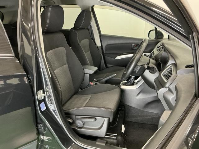 ＳＸ４ Ｓクロス ベースグレード　ナビ　Ｒカメラ　ブルートゥース　フルセグ　アイドリングストップ　Ｂカメラ　レーダーブレーキサポートＩＩ　ＡＢＳ　オートエアコン　エアバッグ　キーレスエントリー　クルコン　シートヒーター　オートライト（17枚目）