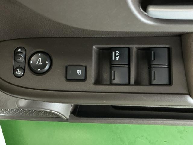 Ｎ－ＷＧＮ Ｌホンダセンシング　ナビ　Ｒカメラ　ブルートゥース　ＣＤ　ＥＴＣ装備　Ｂモニタ　誤発進抑制　ＬＥＤランプ　シートヒータ　オートライト　横滑り防止機能　ＵＳＢポート　パーキングセンサー　セキュリティアラーム　キーフリー（53枚目）