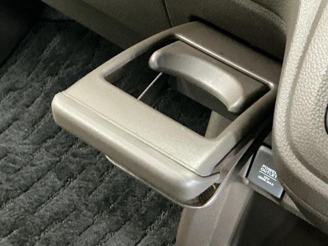 Ｎ－ＷＧＮ Ｌホンダセンシング　ナビ　Ｒカメラ　ブルートゥース　ＣＤ　ＥＴＣ装備　Ｂモニタ　誤発進抑制　ＬＥＤランプ　シートヒータ　オートライト　横滑り防止機能　ＵＳＢポート　パーキングセンサー　セキュリティアラーム　キーフリー（59枚目）