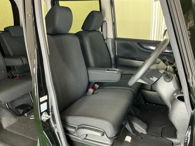 N-BOXカスタム G・Lパッケージ ドラレコ ナビ Rカメラ ブルートゥース アイドリングストップ車 スマキ- 地デジTV パワーウィンドウ 片側電動両側スライドドア 盗難防止システム オートエアコン パワステ DVD再生可 整備記録簿(18枚目)
