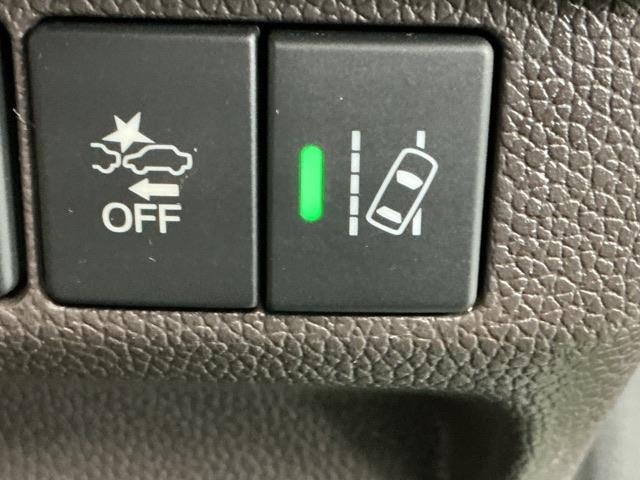 フリード Ｇ　ナビ　Ｒカメラ　ブルートゥース　フルセグ　Ａクルーズ　記録簿　３列シート　パワーウインドウ　地デジ　イモビ　ＶＳＡ　ＵＳＢ　エアコン　エアバッグ　スマートキー　ＥＣＯＮモード　シ－トヒ－タ－　キーフリ（25枚目）