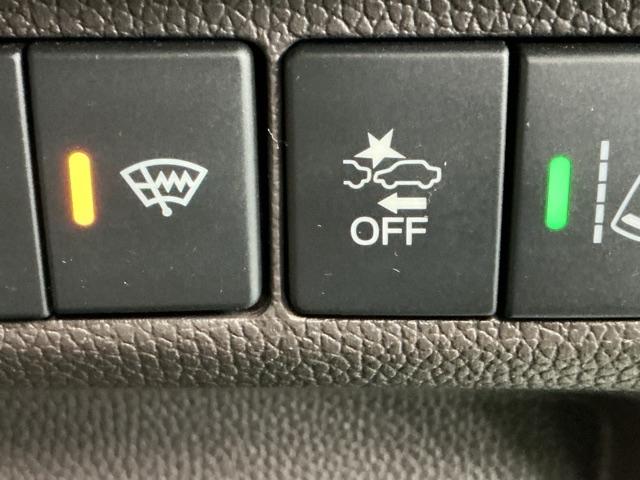 フリード Ｇ　ナビ　Ｒカメラ　ブルートゥース　フルセグ　Ａクルーズ　記録簿　３列シート　パワーウインドウ　地デジ　イモビ　ＶＳＡ　ＵＳＢ　エアコン　エアバッグ　スマートキー　ＥＣＯＮモード　シ－トヒ－タ－　キーフリ（52枚目）