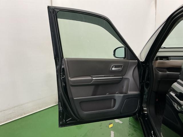 フリード Ｇ　ナビ　Ｒカメラ　ブルートゥース　フルセグ　Ａクルーズ　記録簿　３列シート　パワーウインドウ　地デジ　イモビ　ＶＳＡ　ＵＳＢ　エアコン　エアバッグ　スマートキー　ＥＣＯＮモード　シ－トヒ－タ－　キーフリ（57枚目）