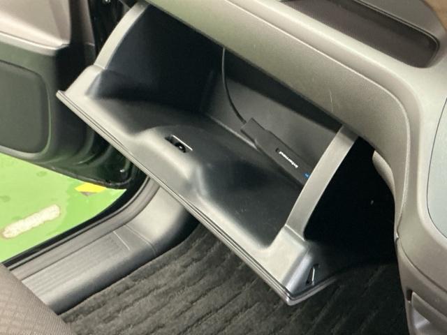 フリード Ｇ　ナビ　Ｒカメラ　ブルートゥース　フルセグ　Ａクルーズ　記録簿　３列シート　パワーウインドウ　地デジ　イモビ　ＶＳＡ　ＵＳＢ　エアコン　エアバッグ　スマートキー　ＥＣＯＮモード　シ－トヒ－タ－　キーフリ（60枚目）