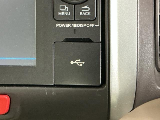 N-BOX G・Lパッケージ ディスプレイオーディオ Rカメラ CD I-STOP ベンチ席 メンテナンスノート カラーバックモニター 全席PW イモビライザー 1セグ AAC 横滑り防止 スマートキー ABS ETC キーレスE(17枚目)