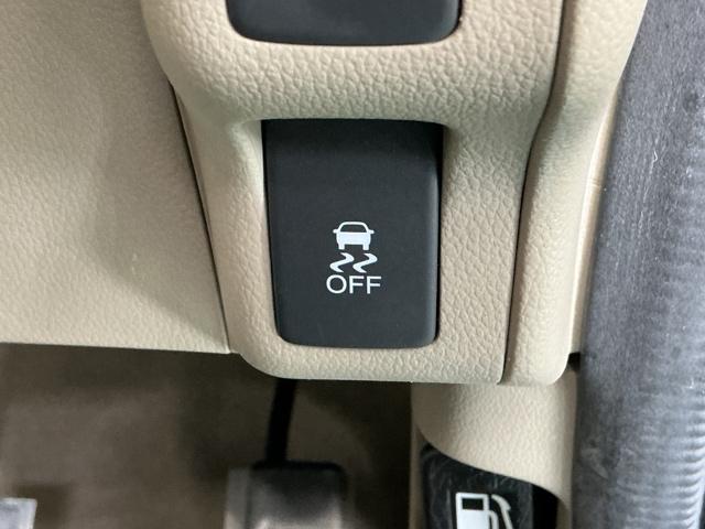 N-BOX G・Lパッケージ ディスプレイオーディオ Rカメラ CD I-STOP ベンチ席 メンテナンスノート カラーバックモニター 全席PW イモビライザー 1セグ AAC 横滑り防止 スマートキー ABS ETC キーレスE(22枚目)