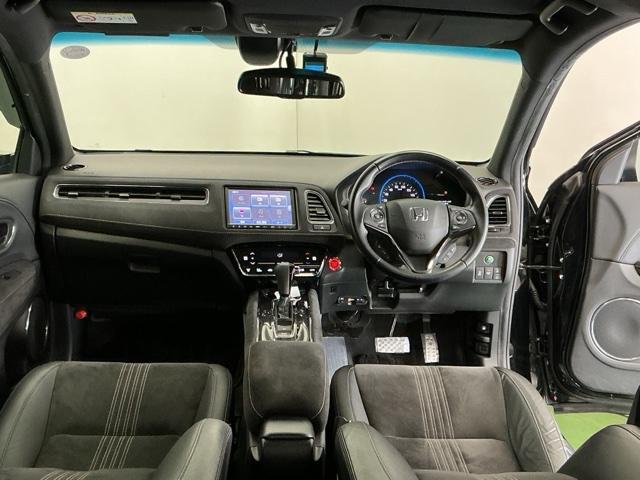 ヴェゼル ＲＳ・ホンダセンシング　ドラレコ　ナビ　Ｒカメラ　ブルートゥース　盗難防止　バックモニター　サイドエアバック　スマ－トキ－　シートヒータ　ＬＥＤライト　地デジＴＶ　ドライブレコーダー装着車　フルオートエアコン　整備記録簿（2枚目）