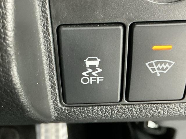 ヴェゼル ＲＳ・ホンダセンシング　ドラレコ　ナビ　Ｒカメラ　ブルートゥース　盗難防止　バックモニター　サイドエアバック　スマ－トキ－　シートヒータ　ＬＥＤライト　地デジＴＶ　ドライブレコーダー装着車　フルオートエアコン　整備記録簿（26枚目）