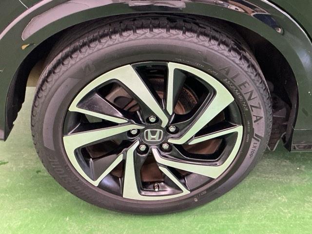 ヴェゼル ＲＳ・ホンダセンシング　ドラレコ　ナビ　Ｒカメラ　ブルートゥース　盗難防止　バックモニター　サイドエアバック　スマ－トキ－　シートヒータ　ＬＥＤライト　地デジＴＶ　ドライブレコーダー装着車　フルオートエアコン　整備記録簿（33枚目）