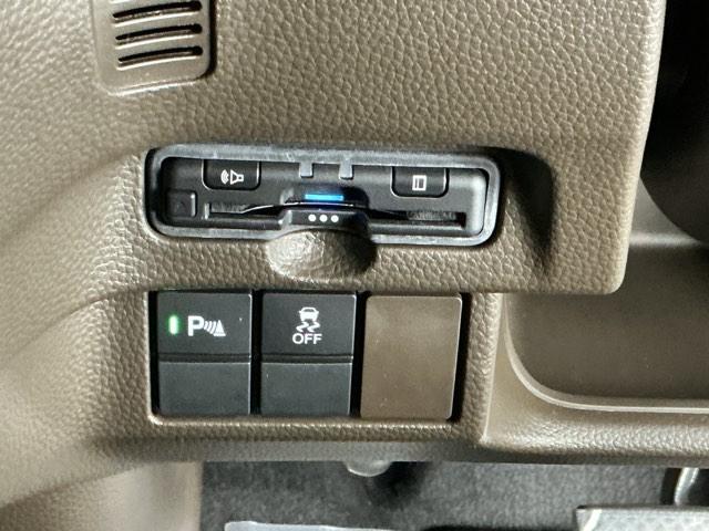 Ｎ－ＢＯＸ Ｌ　Ｒカメラ　ナビ　ブルートゥース　ＣＤ　衝突回避支援ブレーキ　Ｉ－ＳＴＯＰ　クリソナ　ＰＷ　パワステ　Ｓヒーター　スマ－トキ－　Ｂカメ　横滑り防止　ＥＴＣ車載器　整備記録簿　ＬＥＤライト　エアコン付き（13枚目）