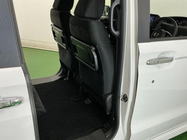 Ｎ－ＢＯＸカスタム Ｌ　ドラレコ　ナビ　Ｒカメラ　ブルートゥース　両席電動スライドドア　Ｐソナー　サイドエアバッグ　Ａストップ　シートヒータ　ベンチシート　点検記録簿　キーフリーシステム　ＬＥＤライト　リアカメ　ＡＣ　ＥＴＣ（51枚目）