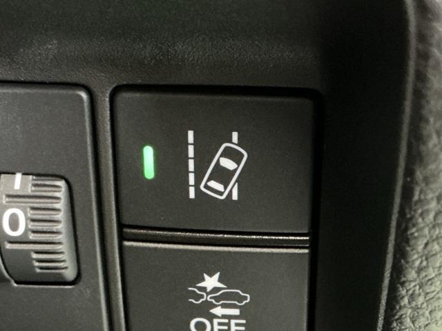 �H�O��E�}���@�\�͎Ԃ��Ԑ�����͂ݏo�������ȂƂ��ɎԐ����ɖ߂��悤�Ƀh���C�o�[�ւ��m�点���܂�