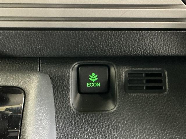 �d�b�n�m�X�C�b�`����ŔR��ǂ��Ȃ�悤�G�A�R����G���W���Ȃǂ𑍍��I�ɐ��䂵�܂�