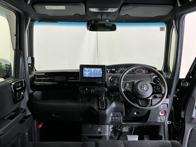 N-BOXカスタム L ドラレコ ナビ Rカメラ ブルートゥース Pソナー サイドエアバッグ Aストップ シートヒータ ベンチシート 点検記録簿 キーフリーシステム LEDライト リアカメ クルーズコントロール AC USB(2枚目)