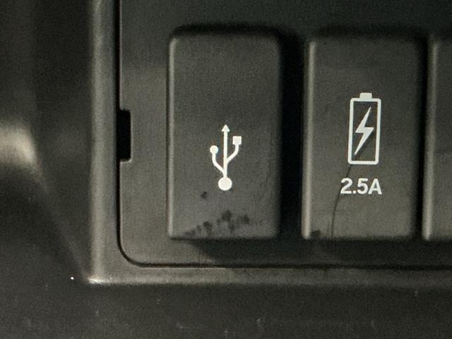 N-BOXカスタム L ドラレコ ナビ Rカメラ ブルートゥース Pソナー サイドエアバッグ Aストップ シートヒータ ベンチシート 点検記録簿 キーフリーシステム LEDライト リアカメ クルーズコントロール AC USB(20枚目)