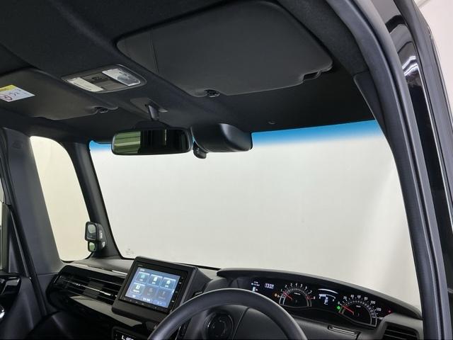 N-BOXカスタム L ドラレコ ナビ Rカメラ ブルートゥース Pソナー サイドエアバッグ Aストップ シートヒータ ベンチシート 点検記録簿 キーフリーシステム LEDライト リアカメ クルーズコントロール AC USB(30枚目)