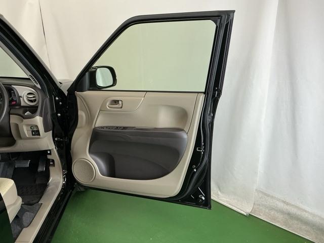 Ｎ－ＯＮＥ Ｇ　ナビ　Ｒカメラ　ブルートゥース　ワンセグＴＶ　ダブルエアバッグ　インテリジェントキー　１セグＴＶ　盗難警報装置　フルオートエアコン　点検記録簿　ベンチシ－ト　ＰＳ　ＰＷ　運転席エアバッグ　ＡＢＳ（46枚目）