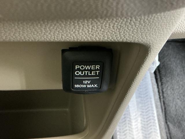 Ｎ－ＯＮＥ Ｇ　ナビ　Ｒカメラ　ブルートゥース　ワンセグＴＶ　ダブルエアバッグ　インテリジェントキー　１セグＴＶ　盗難警報装置　フルオートエアコン　点検記録簿　ベンチシ－ト　ＰＳ　ＰＷ　運転席エアバッグ　ＡＢＳ（47枚目）