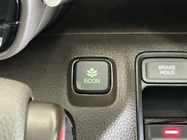 Ｎ－ＷＧＮ Ｌホンダセンシング　ナビ　Ｒカメラ　ブルートゥース　フルセグ　ＵＳＢ入力　スマキ－　ＥＣＯＮ　パワーウインドウ　ＤＶＤ視聴可能　リヤカメラ　サイドエアバッグ　運転席シートヒーター　Ｗエアバッグ　横滑防止　盗難警報装置（29枚目）