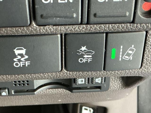 フリードハイブリッド ハイブリッド・Ｇホンダセンシング　ナビ　Ｒカメラ　ブルートゥース　フルセグ　クルーズＣ　ＤＶＤ視聴　ブレーキサポート　ＬＥＤヘットライト　Ｗエアバック　記録簿付き　バックモニタ　アイストップ　キーレス　ＥＴＣ付　横滑り防止機能　３列（54枚目）