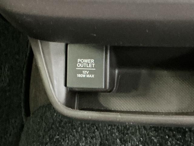 フリードハイブリッド ハイブリッド・Ｇホンダセンシング　ナビ　Ｒカメラ　ブルートゥース　フルセグ　クルーズＣ　ＤＶＤ視聴　ブレーキサポート　ＬＥＤヘットライト　Ｗエアバック　記録簿付き　バックモニタ　アイストップ　キーレス　ＥＴＣ付　横滑り防止機能　３列（55枚目）