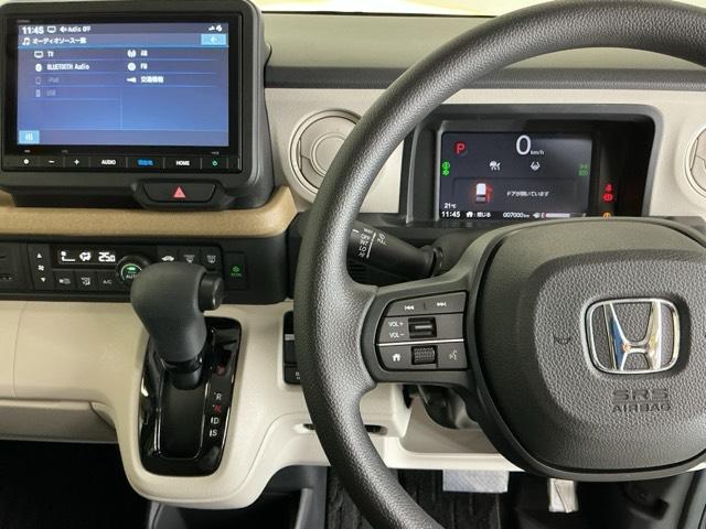 Ｎ－ＢＯＸ ベースグレード　ドラレコ　ナビ　Ｒカメラ　ブルートゥース　アイスト　セキュリティアラーム　地デジＴＶ　誤発信抑制機能　キーレスエントリー　前席シートヒーター　ＵＳＢポート　バックカメラ付　禁煙　スマートキ　ＥＳＣ（3枚目）