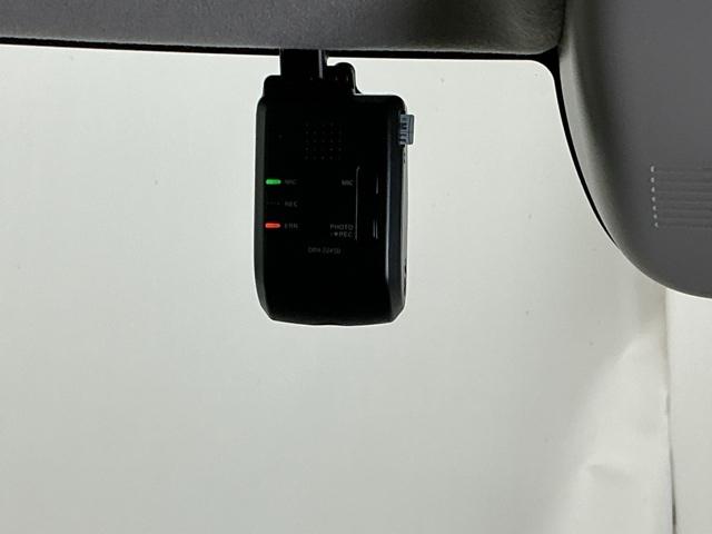 Ｎ－ＢＯＸ ベースグレード　ドラレコ　ナビ　Ｒカメラ　ブルートゥース　アイスト　セキュリティアラーム　地デジＴＶ　誤発信抑制機能　キーレスエントリー　前席シートヒーター　ＵＳＢポート　バックカメラ付　禁煙　スマートキ　ＥＳＣ（13枚目）