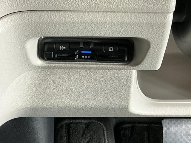 Ｎ－ＢＯＸ ベースグレード　ドラレコ　ナビ　Ｒカメラ　ブルートゥース　アイスト　セキュリティアラーム　地デジＴＶ　誤発信抑制機能　キーレスエントリー　前席シートヒーター　ＵＳＢポート　バックカメラ付　禁煙　スマートキ　ＥＳＣ（15枚目）