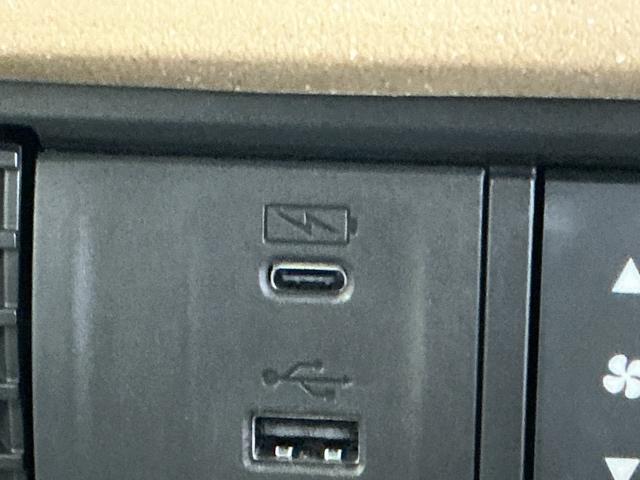 Ｎ－ＢＯＸ ベースグレード　ドラレコ　ナビ　Ｒカメラ　ブルートゥース　アイスト　セキュリティアラーム　地デジＴＶ　誤発信抑制機能　キーレスエントリー　前席シートヒーター　ＵＳＢポート　バックカメラ付　禁煙　スマートキ　ＥＳＣ（22枚目）